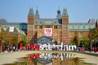 Skip the Line: Van Gogh Museum and Rijksmuseum Tour Including Amsterdam Canals Lunch Cruise