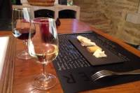 Small-Group Burgundy Wine and Cheese Tasting Half-Day Tour from Dijon