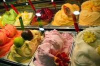 Small-Group Food Walking Tour Through Old Pasadena