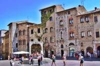 Tuscany Small-Group Day Trip with Chianti Dinner: Siena and San Gimignano
