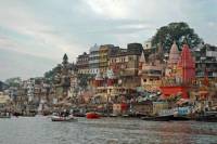Varanasi Boat Ride and Ancient Temples Day Tour with Breakfast