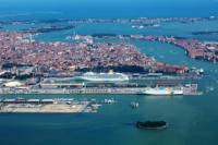 Venice Shared Arrival Transfer: Marittima Cruise Port to Central Venice