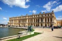 Viator Exclusive: Palace of Versailles and Court of Scents Tour