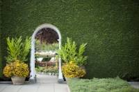 Viator VIP: Behind-the-Scenes Tour of Butchart Gardens with Victoria Sightseeing from Vancouver