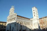 Walking Tour and Exploration of Lucca