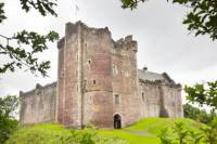 Western Highlands Castles and Lochs Day Trip from Edinburgh