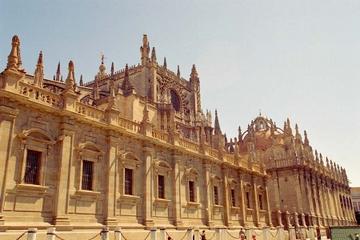 2-Day Sacred Portugal Trip: Fátima, Batalha, Sítio, Nazaré and Óbidos, from Lisbon