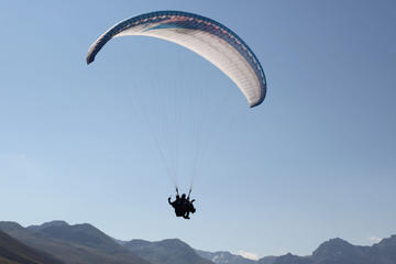 2 Hour Paragliding Tandemflight in Davos