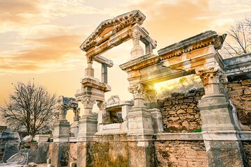 Private Biblical Ephesus Tour from Kusadasi Port with Lunch