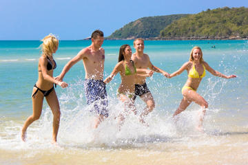 3-Day Tour from Sydney to the Gold Coast Including Port Stephens and Byron Bay