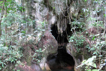 4-Day Aktun Tunichil Muknal and Lamanai City Tour 4-Day Aktun Tunichil Muknal and Lamanai City Tour