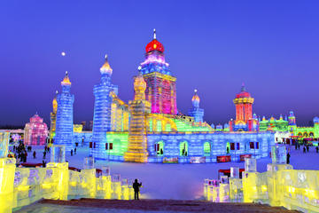 4-Day Private Tour Combo Package of Harbin Ice And Snow Festival Including A Selection of Famous Local Cuisine Lunch and Drinks