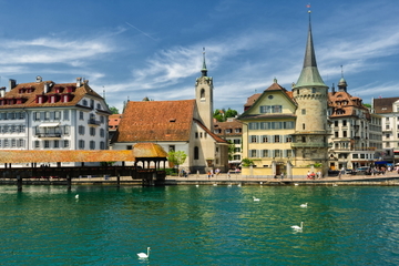 4-Day Switzerland Tour from Lucerne to Zurich Including Mt Titlis Cable Car