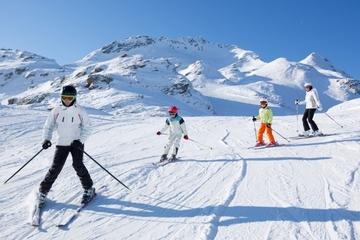 5-Day Chile Ski Tour with 3 Days of Lift Tickets at La Parva, El Colorado and Valle Nevado