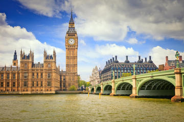 5-Day London City Highlights by Vintage Bus and Day Trips to Stonehenge, Bath and 'Downton Abbey' Filming Sites