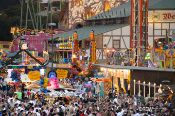 5 Hour Table and Tour at the Oktoberfest