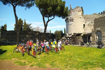 6-hour Bike Tour: Appian Way and Aqueducts Park