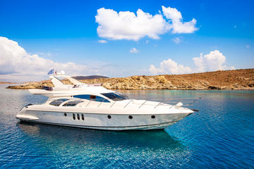62' ft Azimut Yacht Rental in Miami