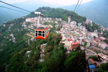 7-Day Adventure through Himalayas: Darjeeling, Gangtok and Varanasi including Bagdogra to Varanasi by Air