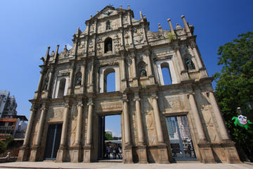 7-Day Independent Tour: Hong Kong, Guangzhou and Macau with Transport