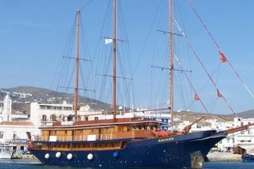 7-Night Cruise in the Greek Cyclades Islands: Santorini, Paros, Mykonos and Syros