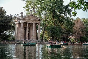 Highlights & Hidden Gems With Locals: Best of Rome Private Tour