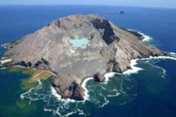 Active Volcano Helicopter Landings from Rotorua