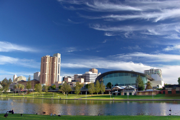 Adelaide Super Saver: Adelaide City Sightseeing Tour plus Barossa Valley and Hahndorf Tour