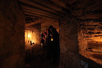 Small Group Ghostly Underground Vaults Tour in Edinburgh