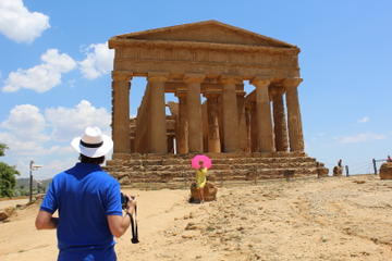 Agrigento and Siracusa Helicopter Tour including Skip the Line at the Valley of Temples