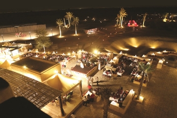 Al Sahra Desert Dining Experience with Transport from Dubai