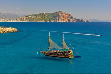 Alanya Pirate Boat with Lunch and Drinks