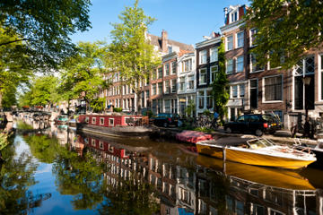 Amsterdam Super Saver: City Sightseeing Tour and Half-Day Trip to Delft and The Hague