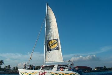 Anguilla Day Trip from St Maarten: Catamaran Sail with Snorkeling at Shoal Bay