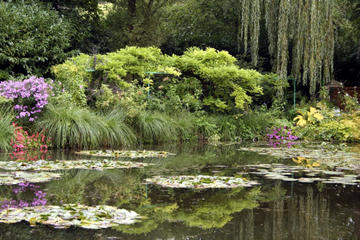 Auvers sur Oise and Giverny Small Group Day Trip from Paris