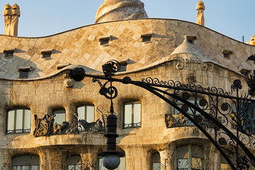 Barcelona 3-Hour Private Walking Tour of Modernism and Gaudi