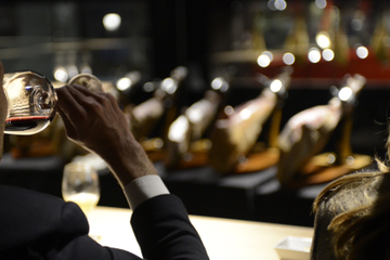 Barcelona Wine and Food Tasting Including Cheese and Iberian Ham