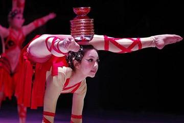 Beijing Night Acrobatic Show at Tiandi Theatre