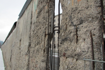 Berlin Third Reich Small-Group Walking Tour Including Topography of Terror