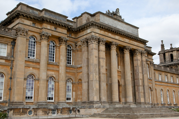 Blenheim Palace Tour and The Cotswolds Custom Day Trip from London