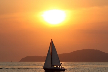 Champagne Sunset Cruise in Providenciales