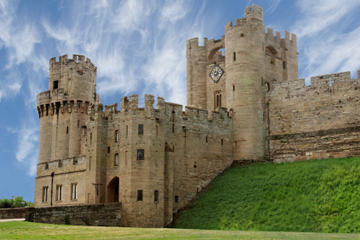 Christmas Eve at Warwick Castle, Stratford-upon-Avon, the Cotswolds and Oxford