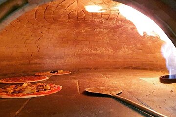 Cooking Class in the Heart of Rome: Pizza and Tiramisu Making