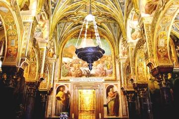 Cordoba Mezquita Tour with Wine Tasting