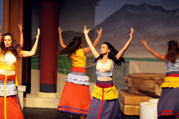 Crete Mythology and Minoan Civilization Dinner with Show
