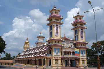 Cu Chi Tunnels and Cao Dai Temple Full Day Tour from Ho Chi Minh City