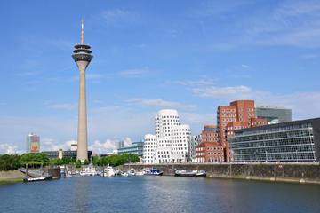 Düsseldorf Panoramic Sightseeing Cruise Including Commentary