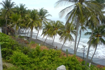 Day at the Beach in San Salvador