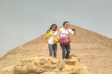 Day Tour to Memphis and Dahshur with Egyptian Lunch from Cairo