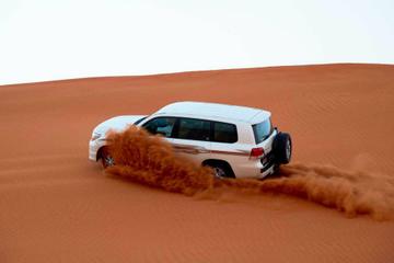 Desert Adventure Safari with free Sand Boarding incl BBQ Dinner and Entertainment Shows